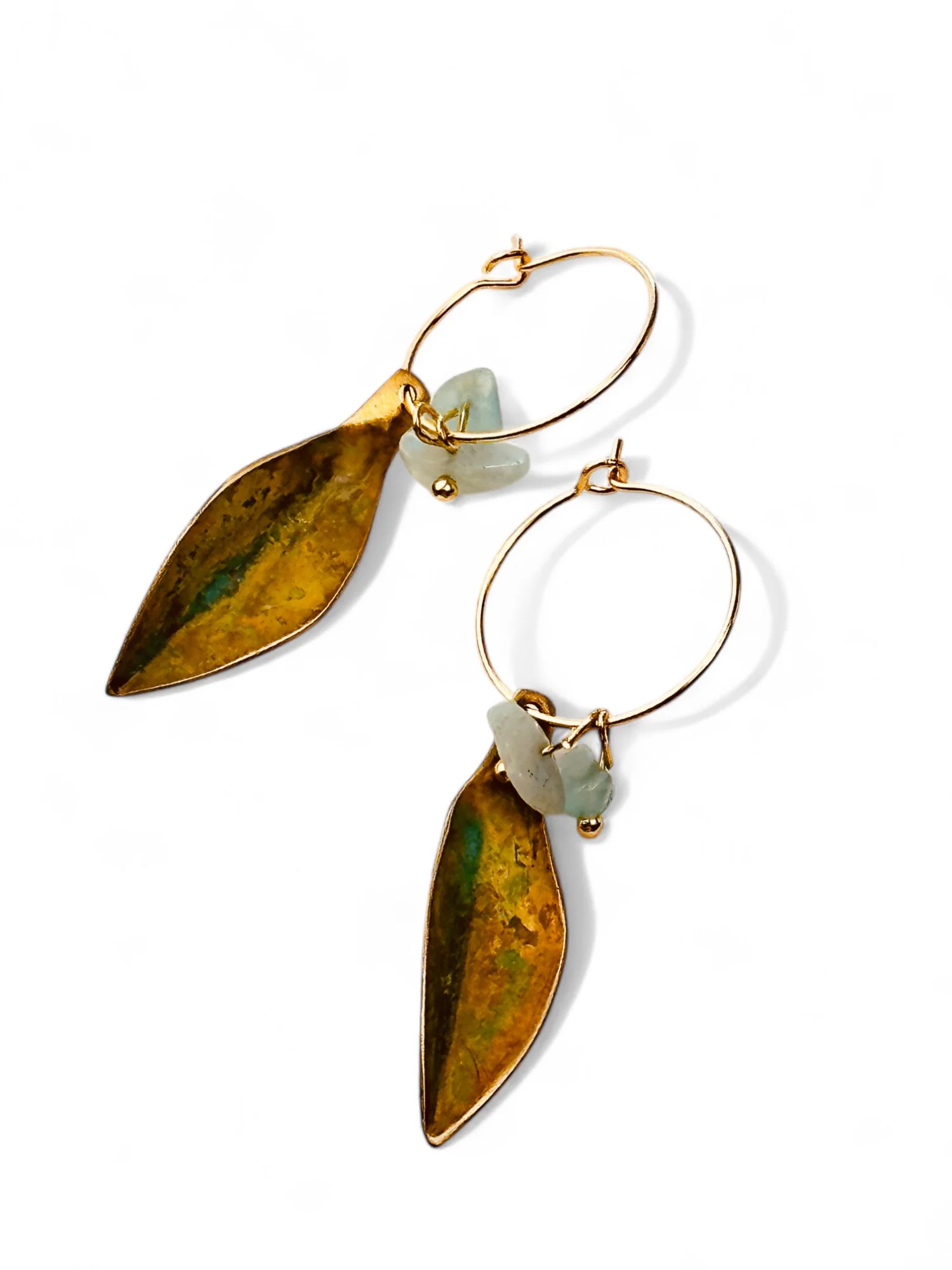 PENDIENTES DE ARO HOIKO BERRIES CON PIEDRAS NATURALES ENGANCHE BAÑO DE ORO