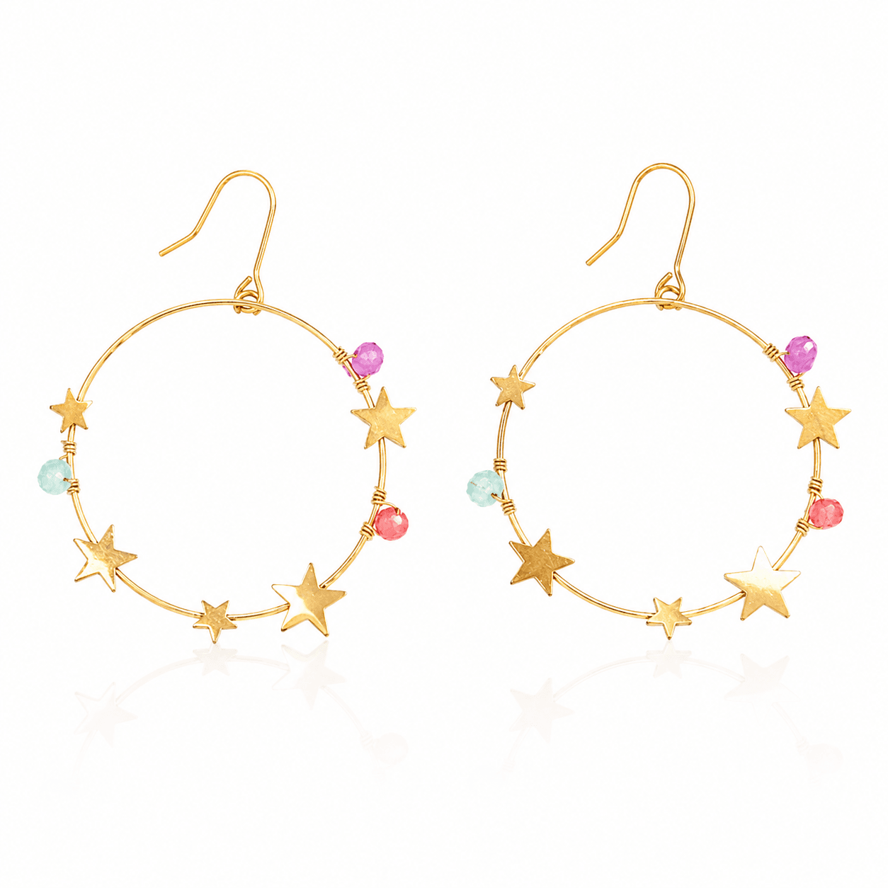 pendientes coleciÓn kari aro estrellas y piedras dorado y plateado.