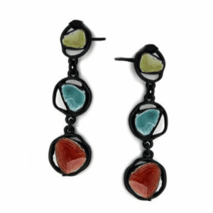 PENDIENTES COLECCION BLACK MATE CON APLIQUES ESMALTADOS