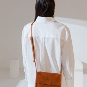 BOLSO BANDOLERA BIBA RECTANGULAR DE PIEL BOVINA