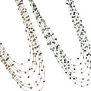 COLLAR COLECCIÓN TUNDRA, LARGO CUENTAS DE CRISTALES VERDE, OCRE Y AZUL OSCURO