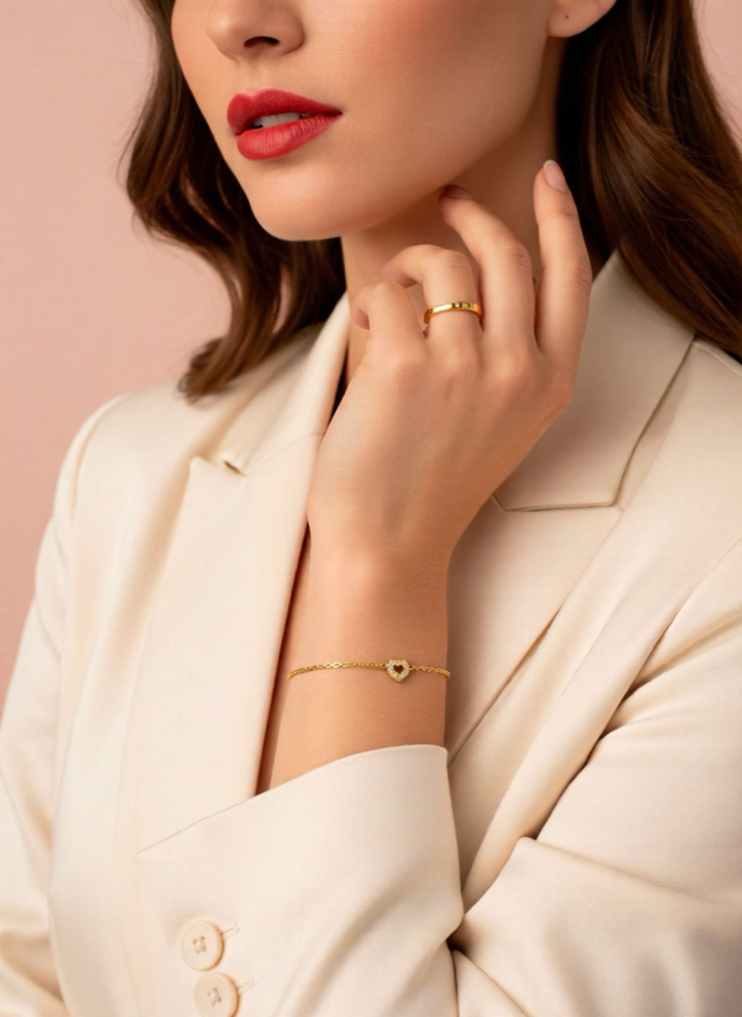 PULSERA ACERO DORADA CON CORAZÓN Y PEQUEÑAS CIRCONITAS - Imagen 2