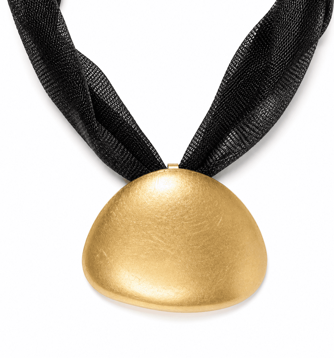 collar statement dorado con cordÓn textil xl